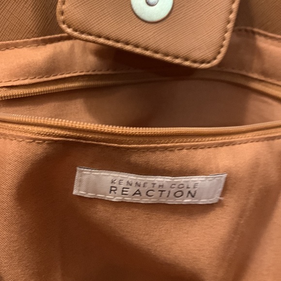 Kenneth Cole Reaction Camel colored tote bag - Picture 5 of 10